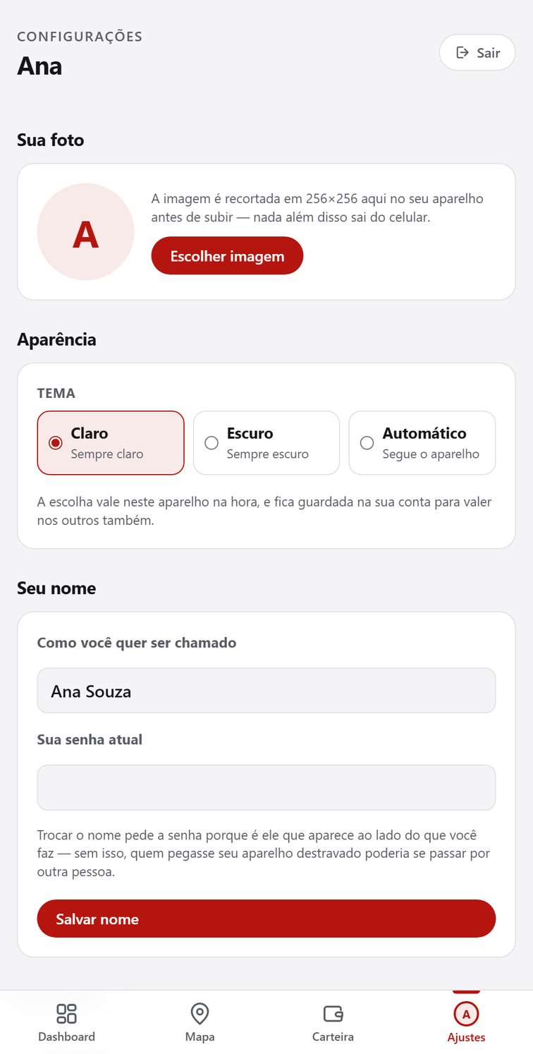 Ajustes da conta: foto de perfil, escolha de tema claro, escuro ou automático, e troca de nome.